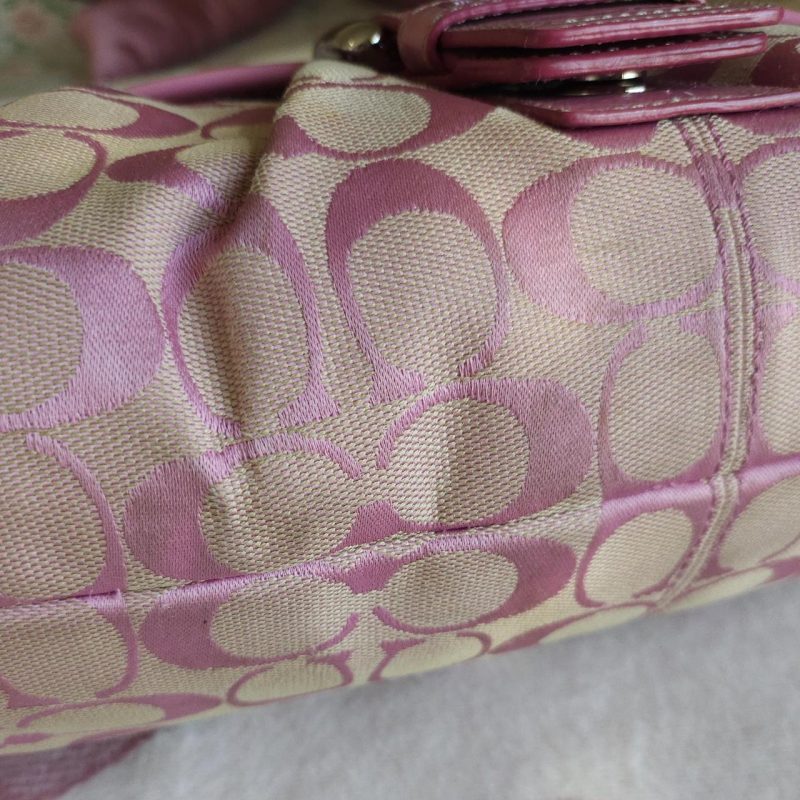 Vintage Barbie Pink Soho Buckle Signature Cs Rare Shoulder Purse - Image 8