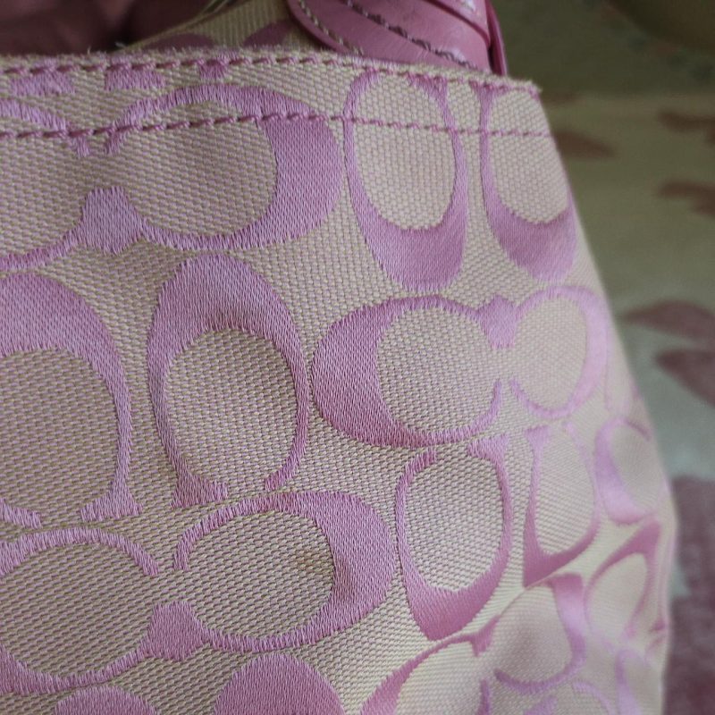Vintage Barbie Pink Soho Buckle Signature Cs Rare Shoulder Purse - Image 7