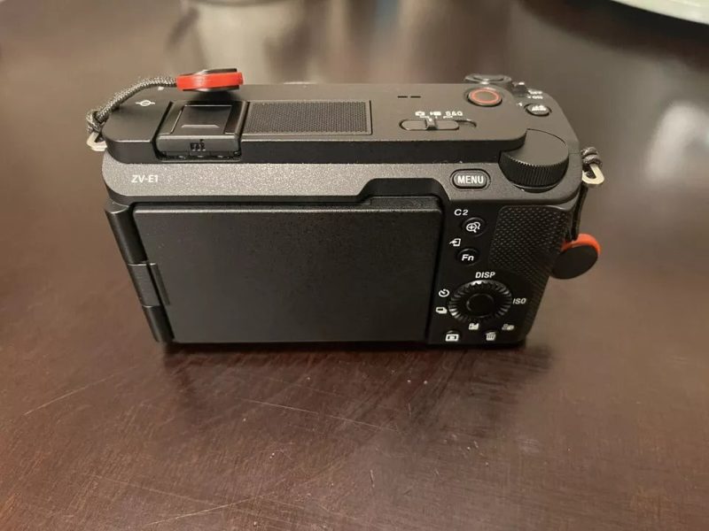 Sony Alpha ZV-E1 Full-Frame Mirrorless Vlog Camera - Image 3
