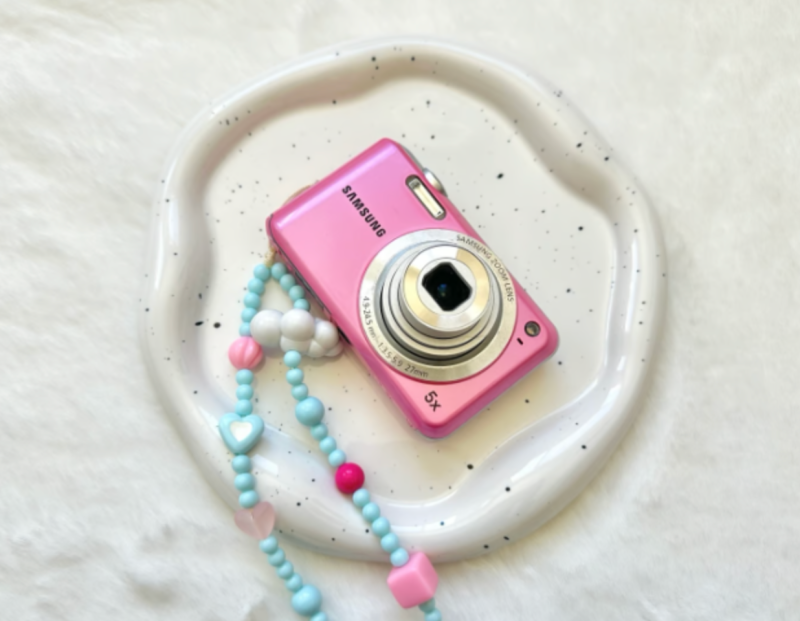 Samsung pink ES65 digital camera - Image 5
