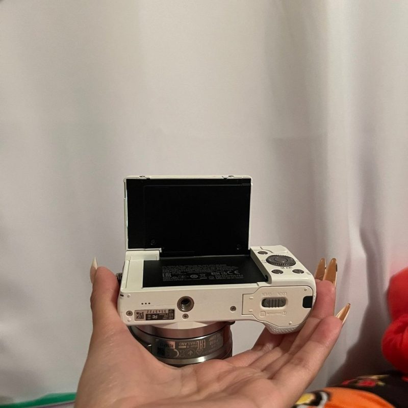 Sony White Alpha A5000 Digital Camera Hx - Image 9