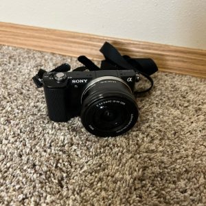 Sony A5000 With 16 50Mm Lens Lu