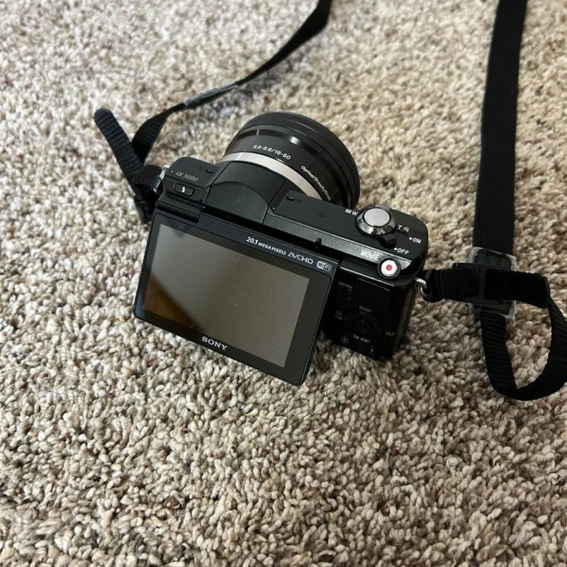 Sony A5000 With 16 50Mm Lens Lu - Image 9