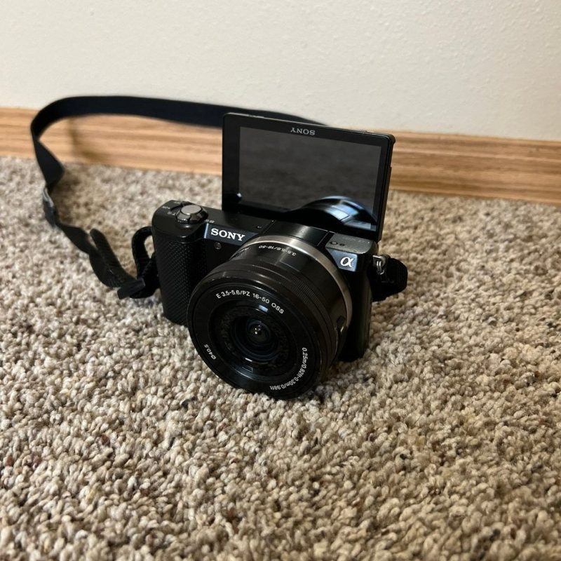 Sony A5000 With 16 50Mm Lens Lu - Image 2