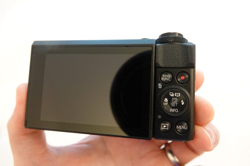 Canon PowerShot G7 X Mark II 20.1MP Camera - Black -Includes Battery, Charger, and 64GB SD Card - Image 4