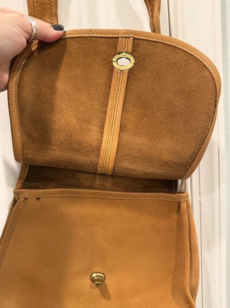 Coach Vintage Crescent Saddle Bag Nyc 9235 Saddle Tan - Image 11