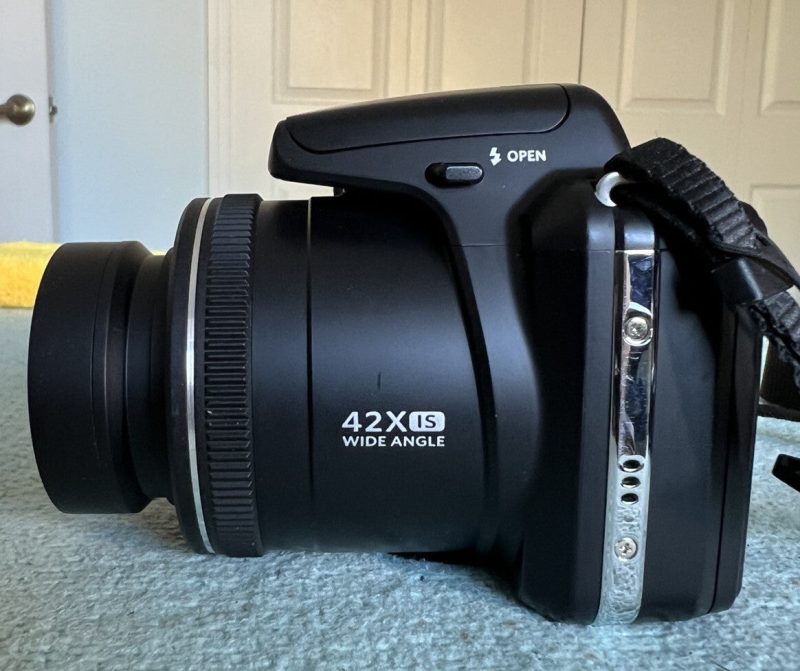 📸 Kodak PIXPRO AZ425 Digital Camera (Black) – Mint Pre-Owned Bundle - Image 6
