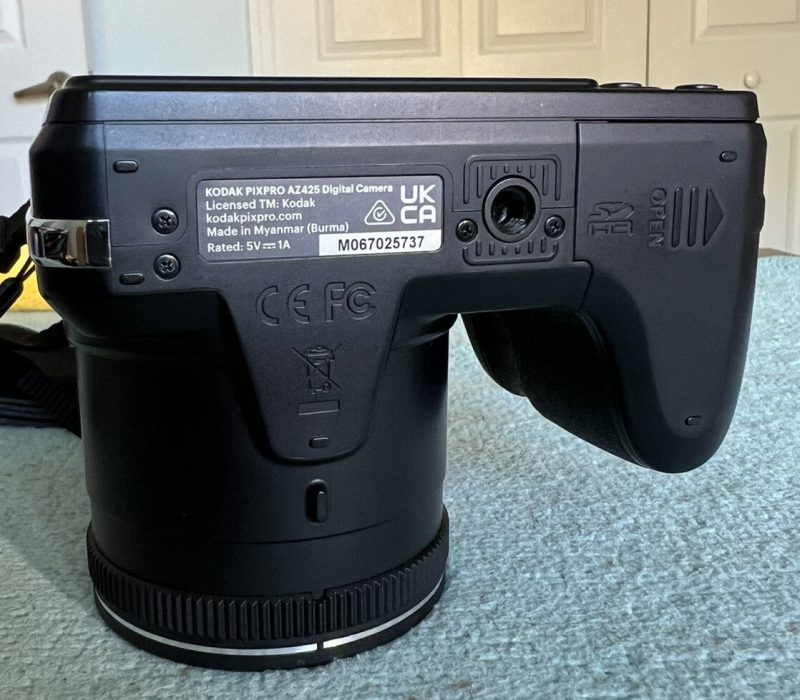 📸 Kodak PIXPRO AZ425 Digital Camera (Black) – Mint Pre-Owned Bundle - Image 12