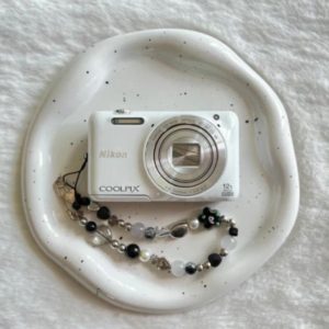 Nikon Coolpix S6600 Digital Camera with Flip...