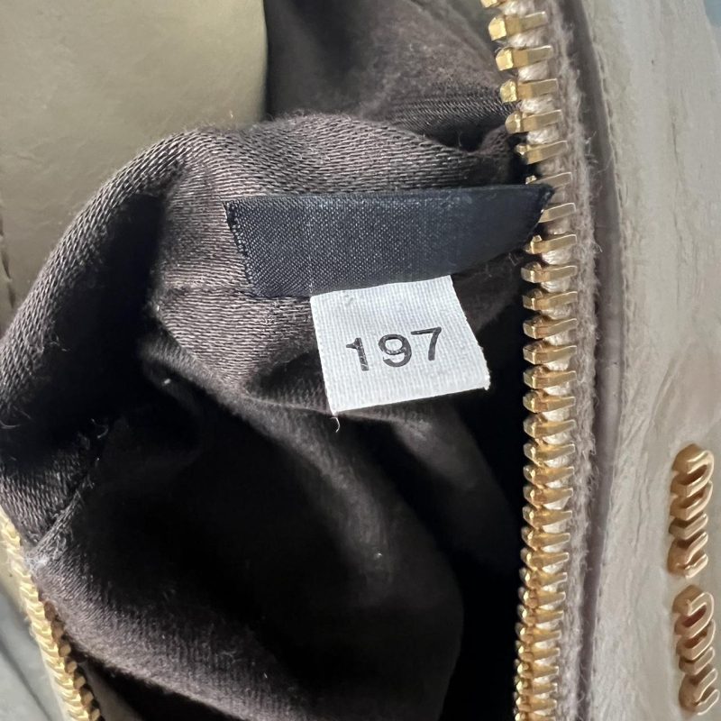 Authentic Cream Miu Miu Vitello Lux Bow Bag With Gold Hardware - Image 8