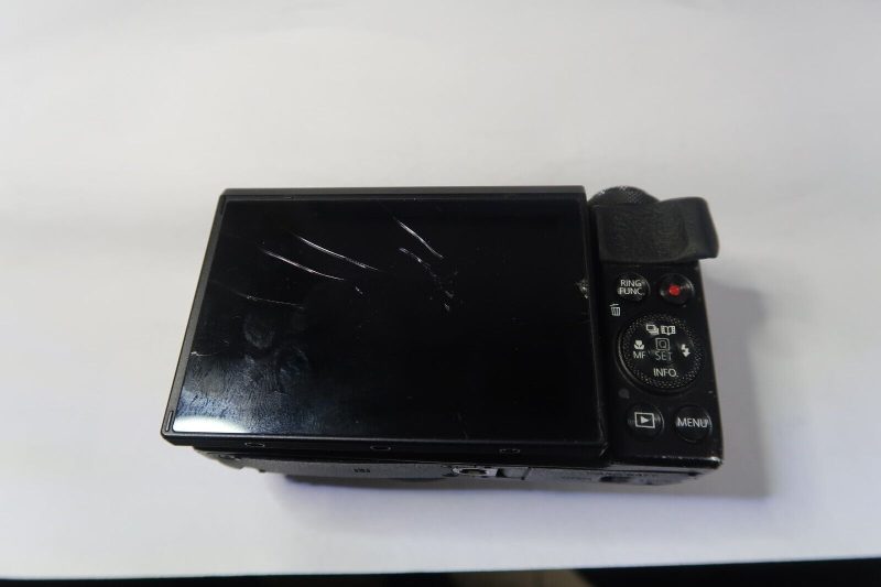 Canon PowerShot G7 X Mark II 20.1MP Compact Camera - Black - Image 4