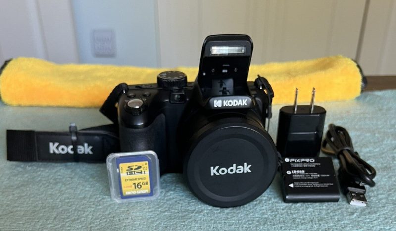 📸 Kodak PIXPRO AZ425 Digital Camera (Black) – Mint Pre-Owned Bundle - Image 14