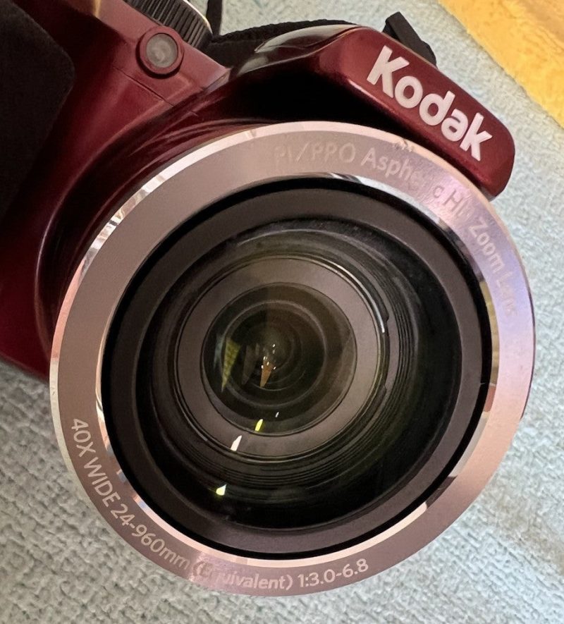 📸 Kodak PixPro AZ401 Digital Camera – Red | Pre-Owned Bundle - Image 9