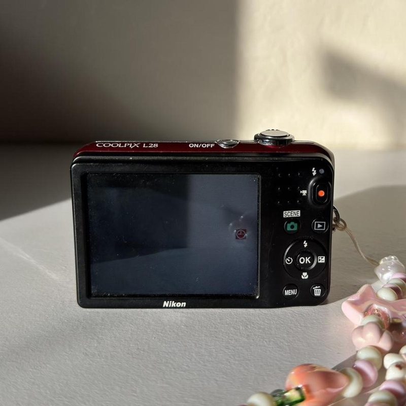 Nikon Coolpix L28 - 20MP Digital Camera with 5x Optical Zoom - Red - Image 4