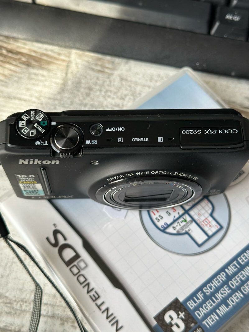 📸 Nikon COOLPIX S9200 16MP Digital Camera – Vintage Black – Compact Powerhouse - Image 4