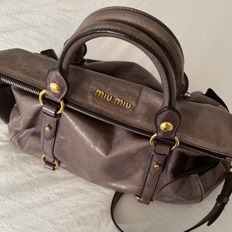 Authentic Grey Looks A Bit Purple In Person Miu Miu Vitello Leather Bow Bag With Gold Hardware And Removable Strap - Image 6
